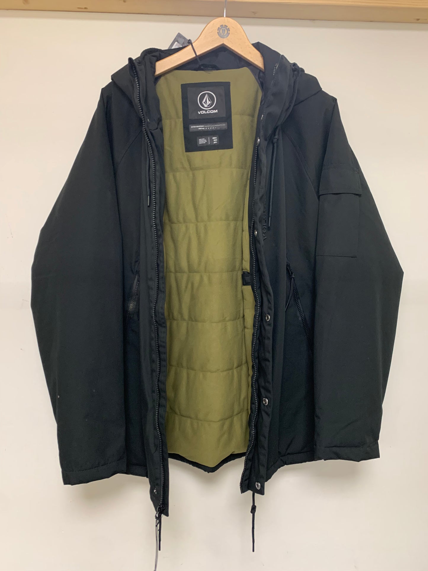 Volcom - Giacca nera con interno verde militare felpato